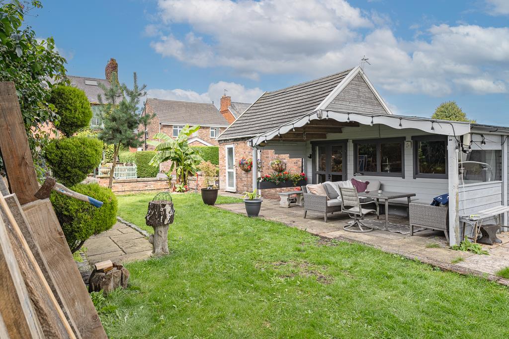 Gladstone Street, Winsford CW Estate Agents